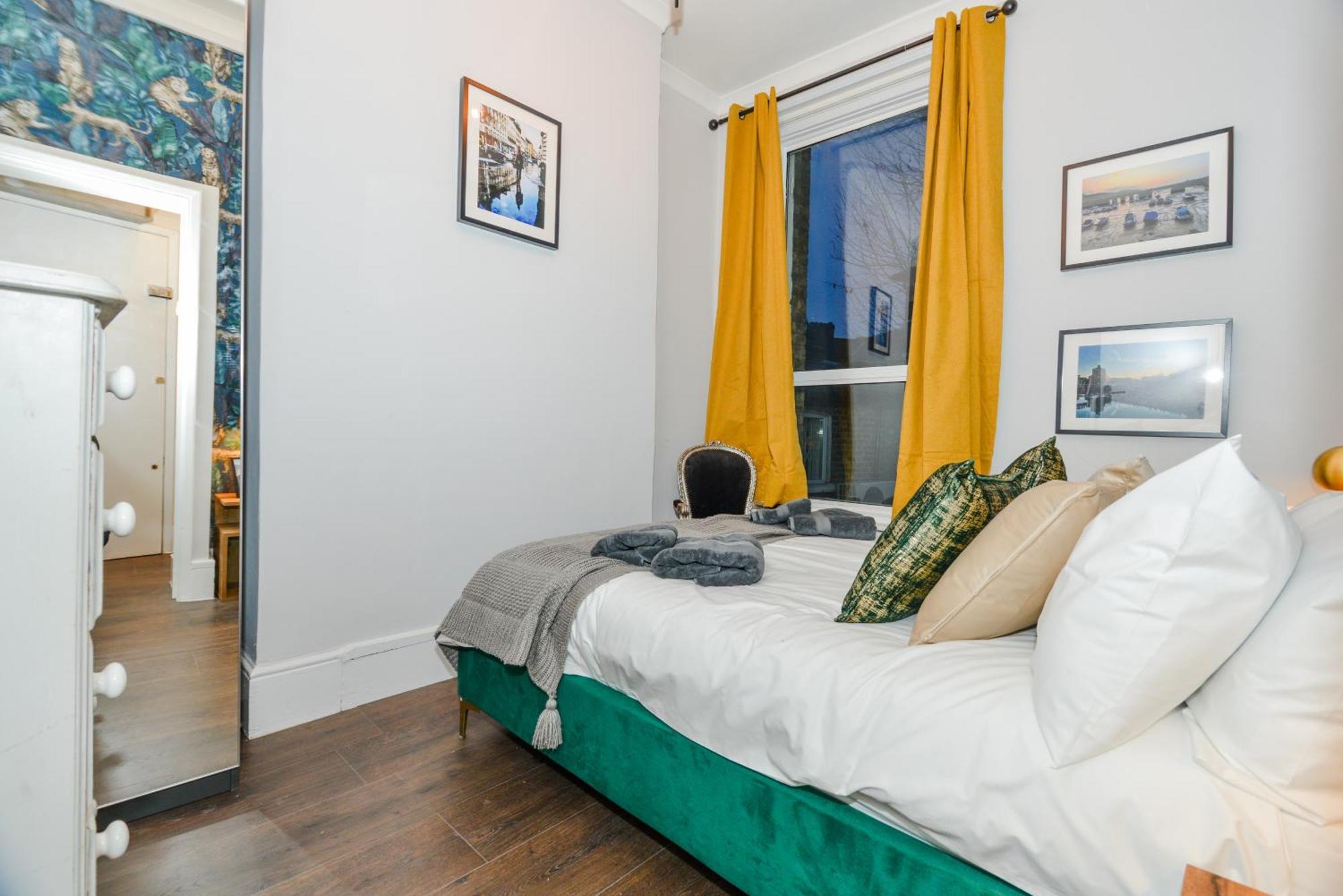 Cosy 1 Bedroom Home For Small Families London Exterior photo